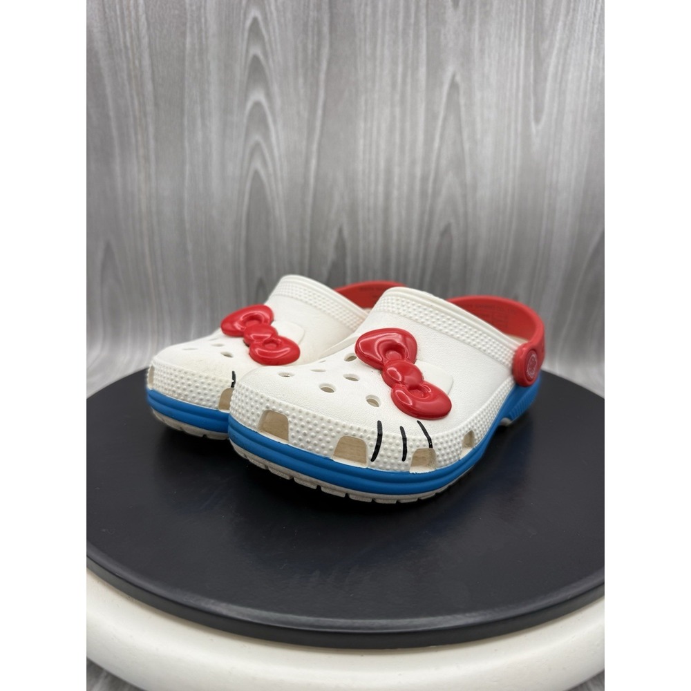 CROCS x Hello Kitty I AM Toddler Size C12 Classic Slip On Clogs Sandals Shoes